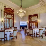 Fairmont Le Palace Hotel