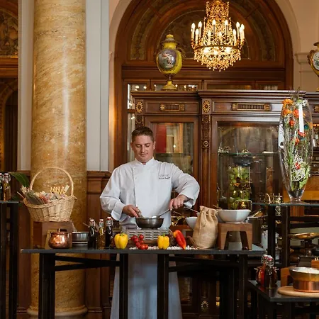 Fairmont Le Palace Hotel
