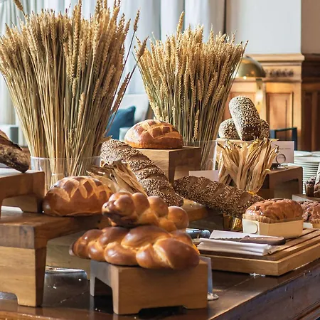 Fairmont Le Palace Hotel 5*